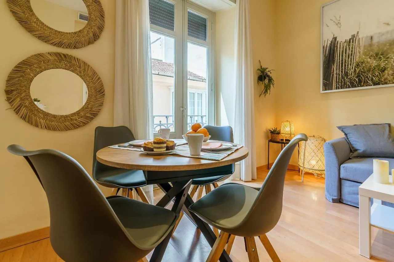 Bright Two-Bedroom Apartment In The Historic Center Malaga 0*,